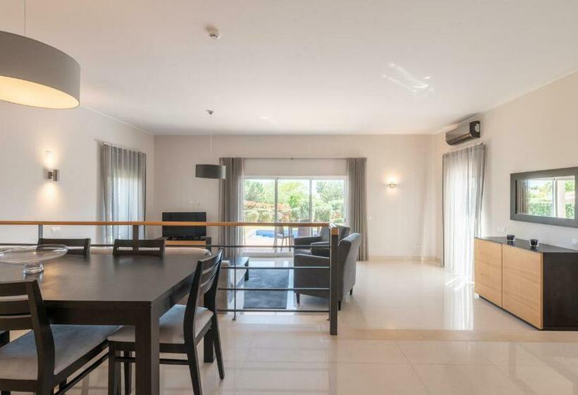 Вилла 3 Спальни с Бассейном, Vale Da Lapa Village Resort