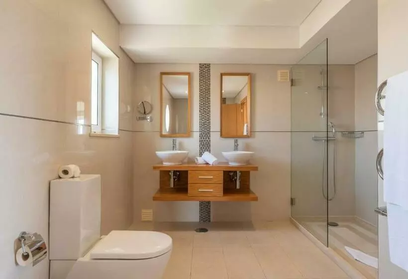 ویلای 3 خوابه با استخر, Vale Da Lapa Village Resort