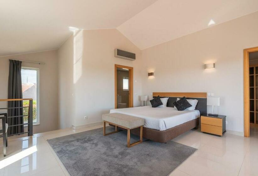 ویلای 3 خوابه با استخر, Vale Da Lapa Village Resort