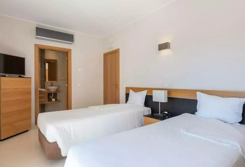 ویلای 3 خوابه با استخر, Vale Da Lapa Village Resort