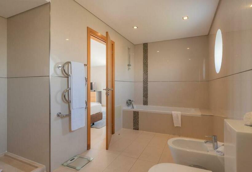 Вилла 3 Спальни с Бассейном, Vale Da Lapa Village Resort