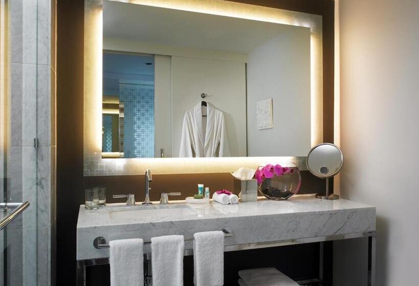 غرفة قياسية مطلة على المدينة, W Hollywood