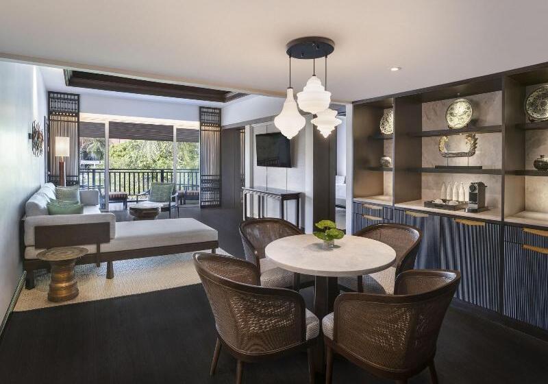 סוויטת אקזקיוטיב, עם מיטת קינג, Jw Marriott Khao Lak Resort And Spa