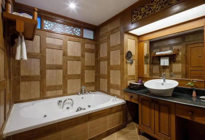 اتاق استاندارد با چشم‌انداز استخر, Khum Phaya Resort & Spa Boutique Collection