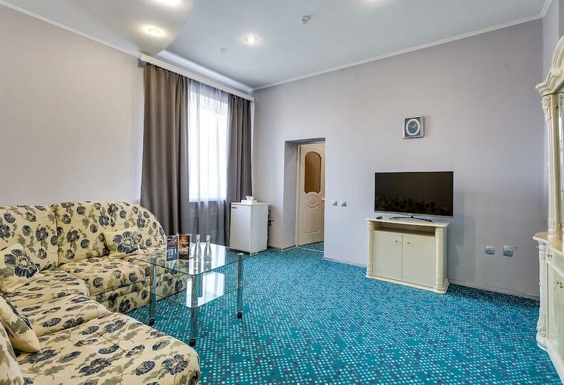 Люкс, Marins Park Hotel Rostov