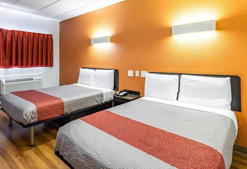 带2个双人床的标准工作室, Motel 6 Elizabeth, Nj Newark Liberty Intl Airport