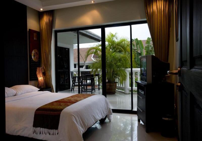 فيلا 3 غرف نوم مزودة بحمام سباحة, Palm Grove Resort, Pattaya