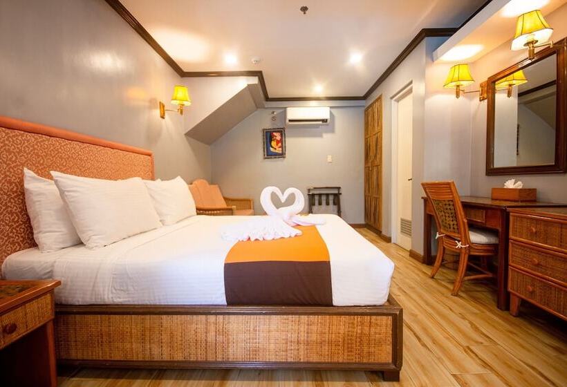 غرفة ديلوكس مطلة على حمام السباحة, Red Coconut Beach Hotel Boracay