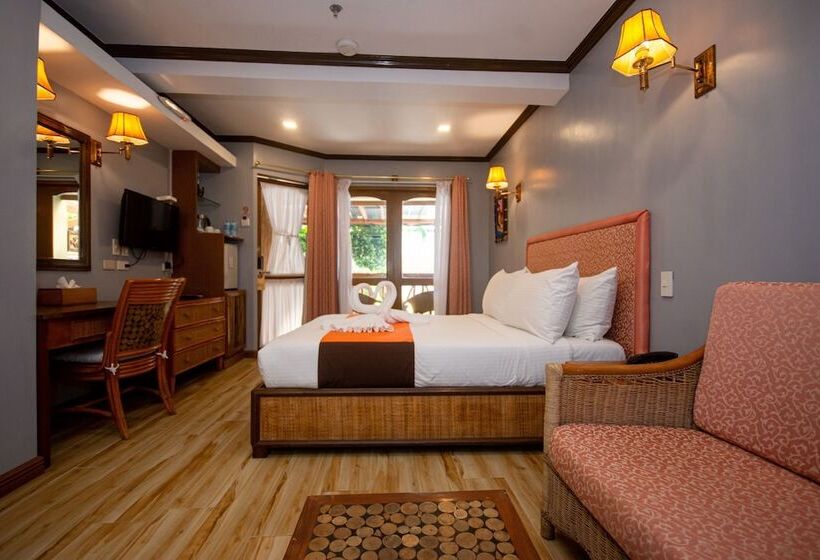 غرفة ديلوكس مطلة على حمام السباحة, Red Coconut Beach Hotel Boracay