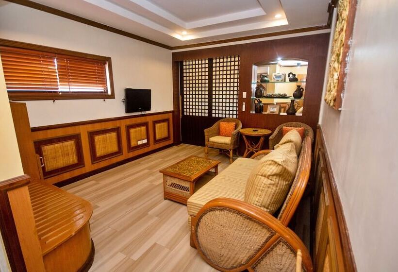 جناح, Red Coconut Beach Hotel Boracay