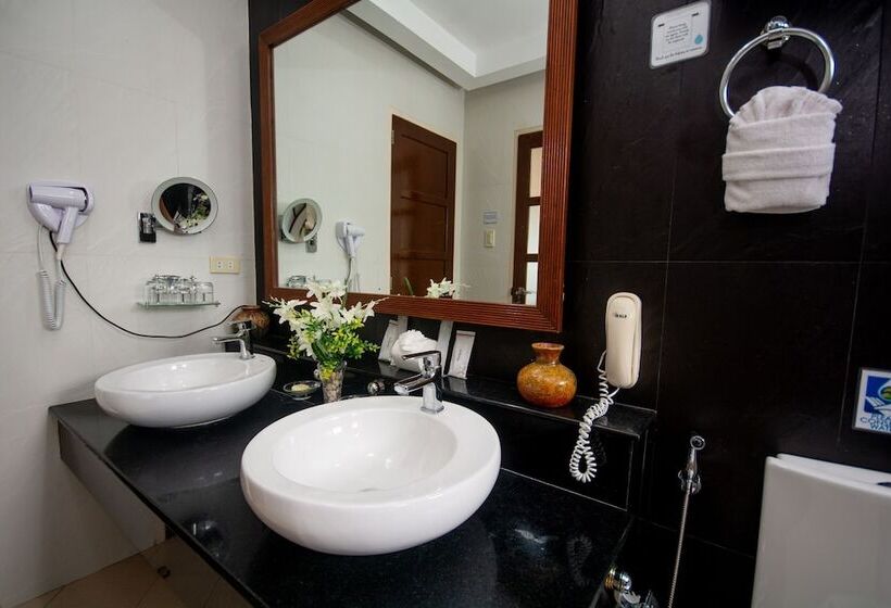 جناح رئاسى, Red Coconut Beach Hotel Boracay