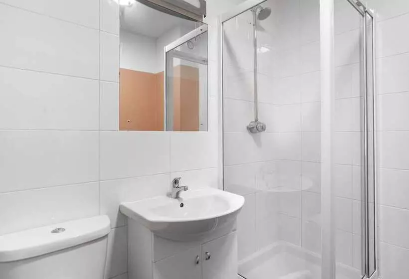 تختخواب در اتاق مشترک, Ph Hostel Liverpool