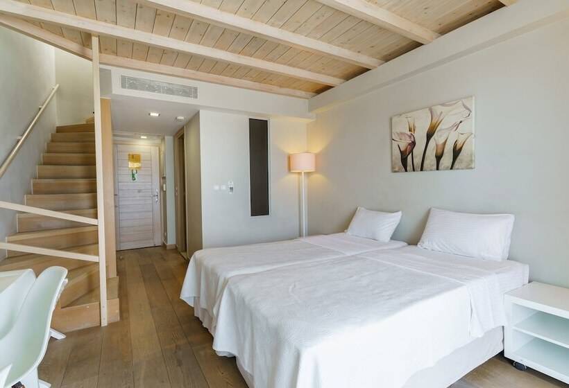 家庭间, Aegean Pearl