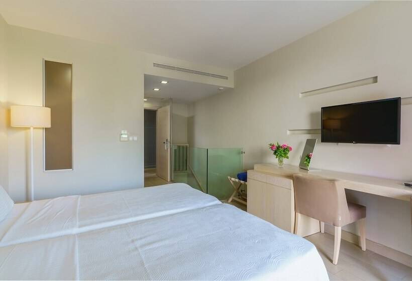 家庭间, Aegean Pearl