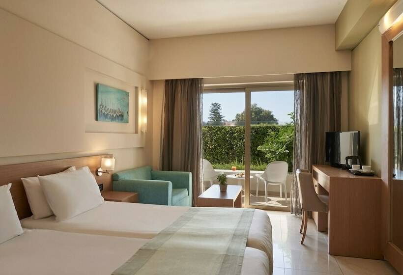 חדר סטנדרט נוף לגינה, Atlantica Amalthia Beach Hotel   Adults Only