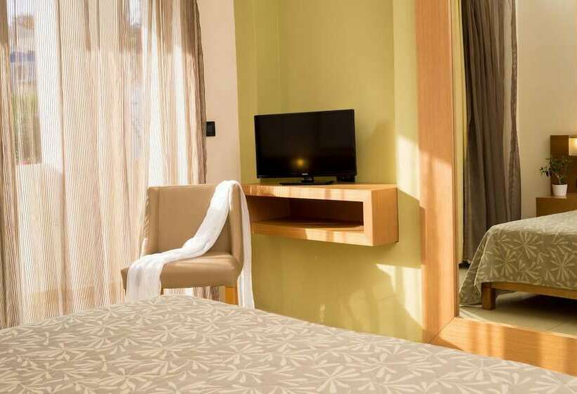 סוויטת ג'וניור נוף לגינה, Atlantica Amalthia Beach Hotel   Adults Only