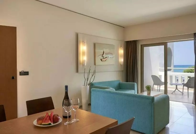 سوییت جونیور با چشمانداز دریا, Atlantica Amalthia Beach Hotel Adults Only