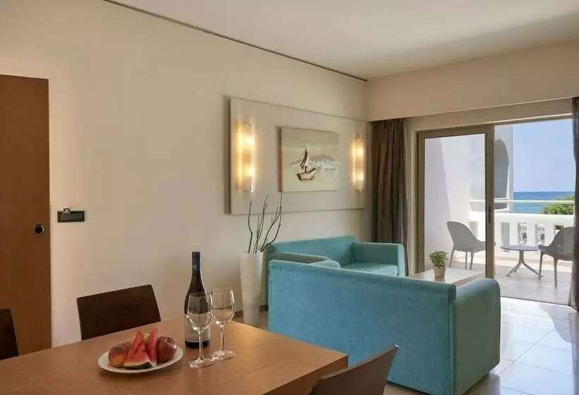 سوییت جونیور با چشمانداز دریا, Atlantica Amalthia Beach Hotel Adults Only