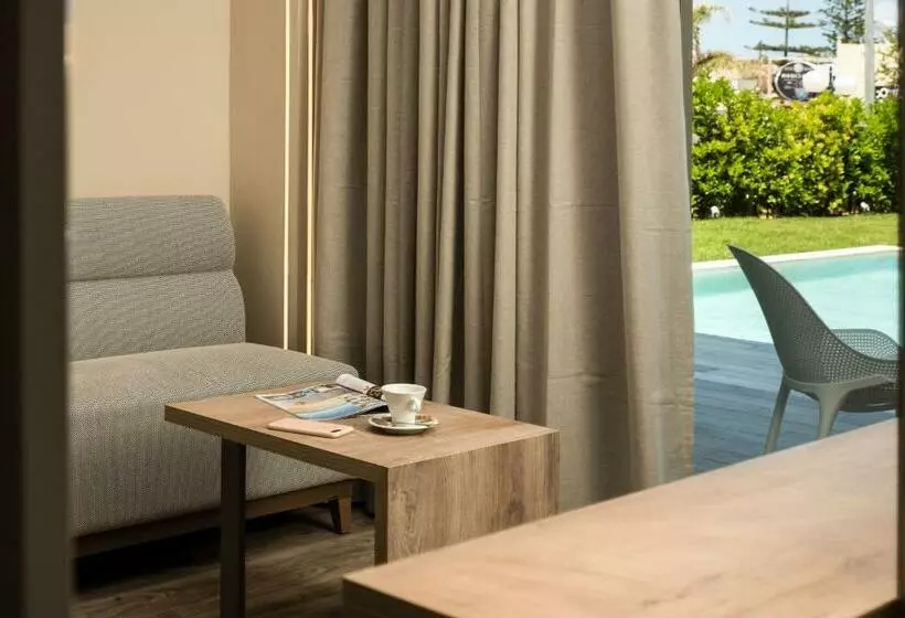 اتاق لوکس با چشمانداز استخر, Atlantica Amalthia Beach Hotel Adults Only
