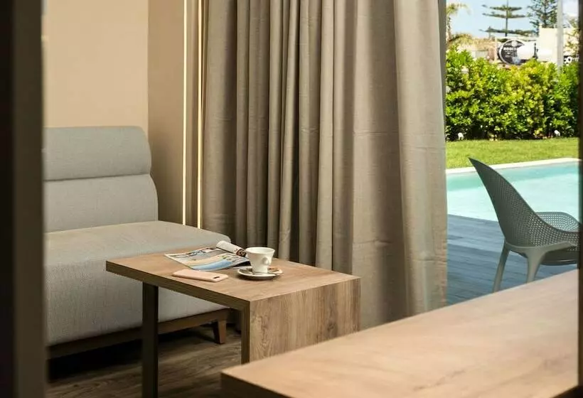 اتاق لوکس با چشمانداز استخر, Atlantica Amalthia Beach Hotel Adults Only