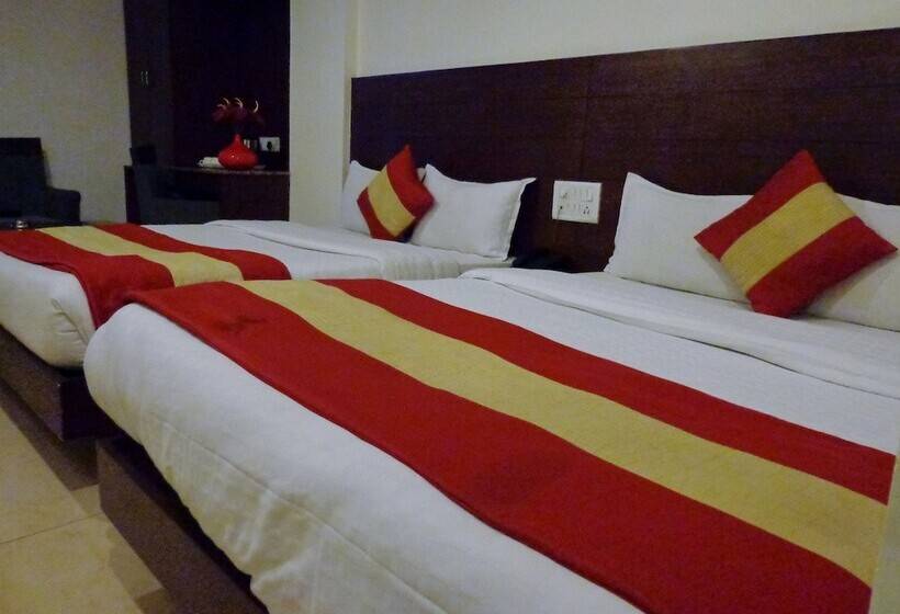 스탠다드 트리플 룸, Aura New Delhi Railway Station