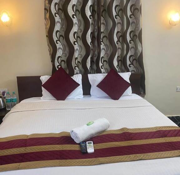 اتاق استاندارد با تخت بزرگ, Baga Villa