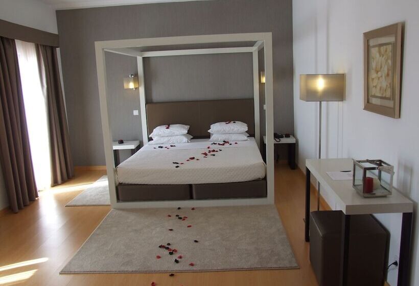 سوئیت با بالکن, Casa Do Vale