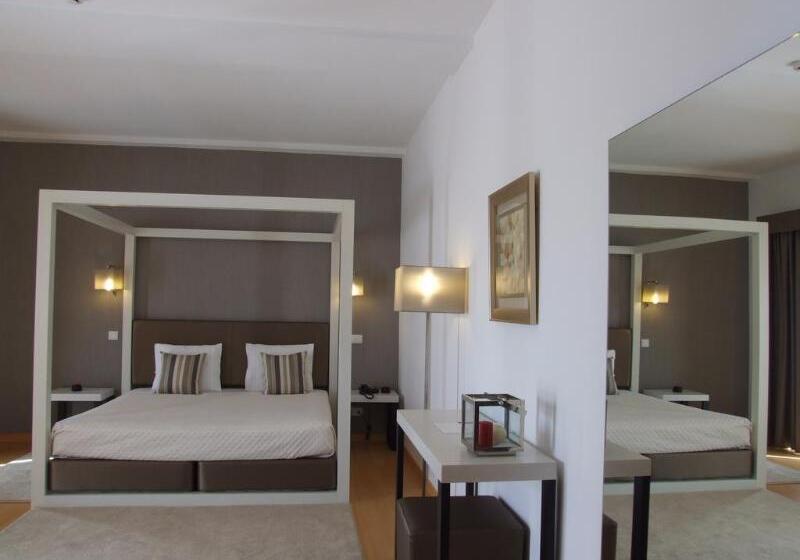 سوئیت با بالکن, Casa Do Vale