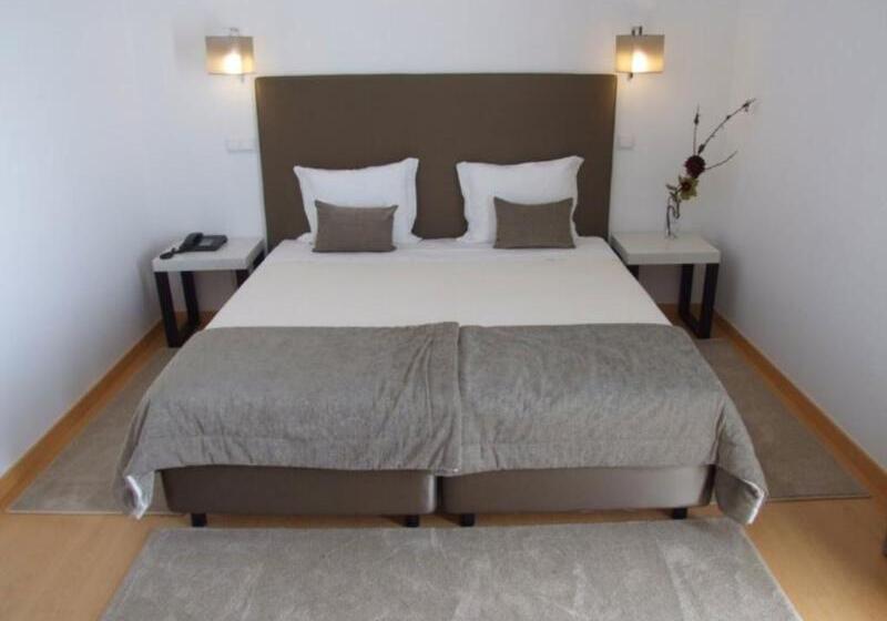 سوئیت با بالکن, Casa Do Vale