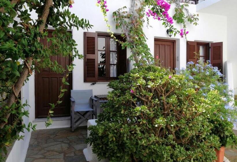 스탠다드 테라스 룸, Christina Hotel, Adults Only, Heated Salt Water Pool