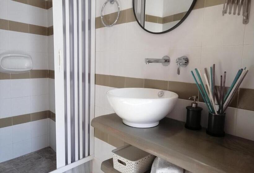 스탠다드 룸, Christina Hotel, Adults Only, Heated Salt Water Pool