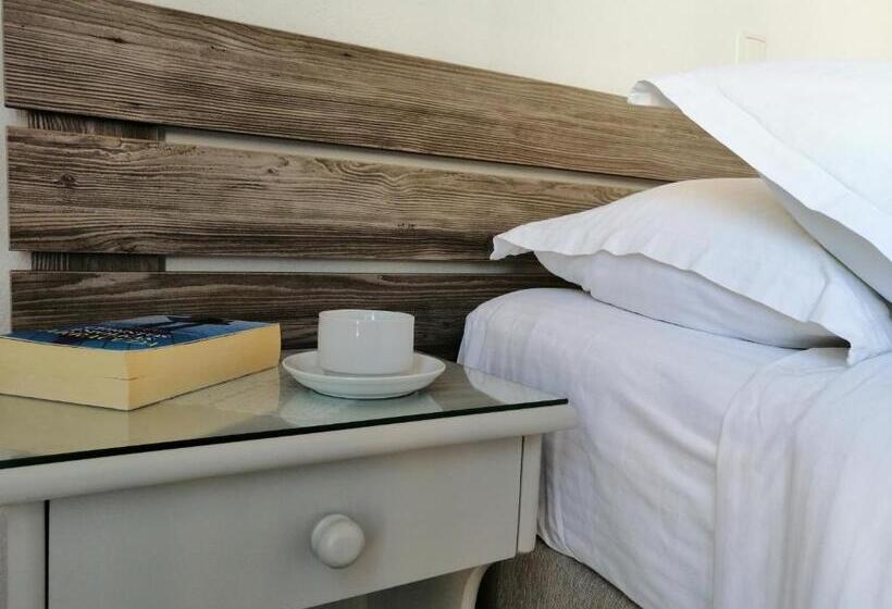 스탠다드 룸 풀장 전망, Christina Hotel, Adults Only, Heated Salt Water Pool