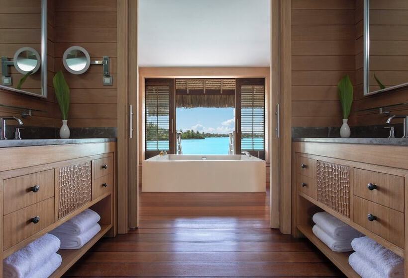 Suite Queen Bed, Four Seasons Resort Bora Bora