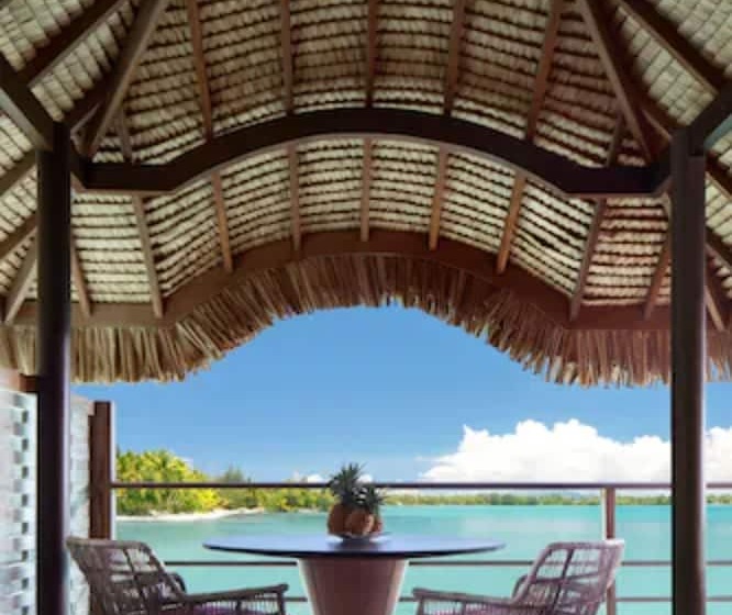 带皇后床的套间, Four Seasons Resort Bora Bora