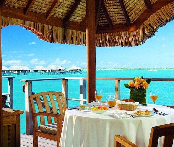 带皇后床的套间, Four Seasons Resort Bora Bora