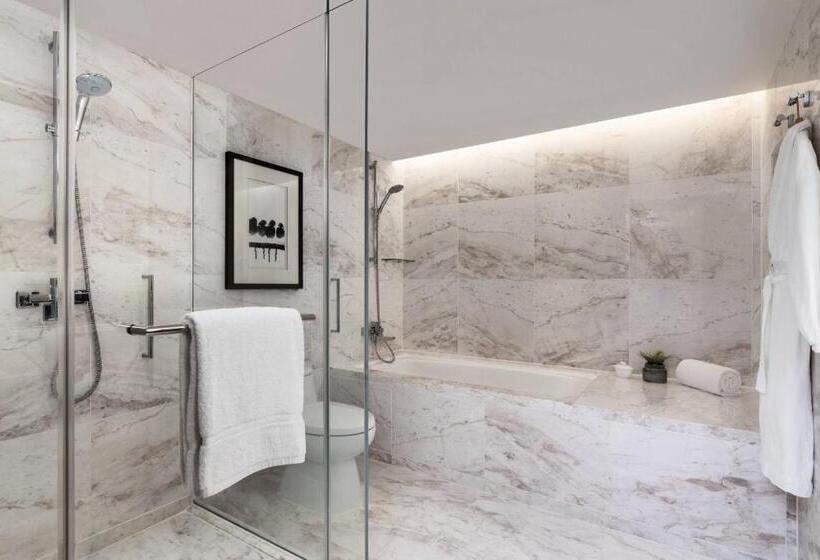 سوئیت اجرایی با تخت کینگ, Hong Kong Skycity Marriott