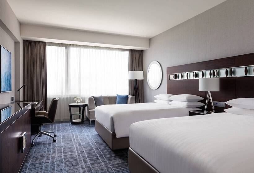 اتاق اجرایی با چشم‌انداز دریا, Hong Kong Skycity Marriott