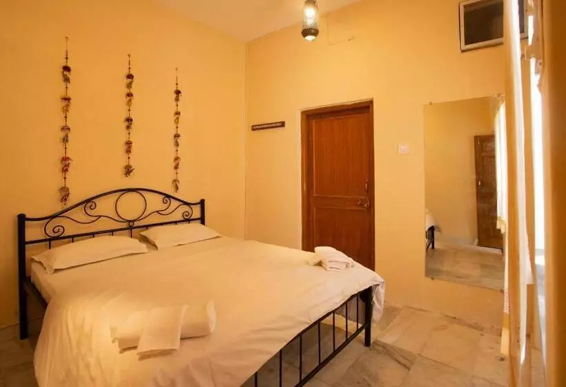 اتاق استاندارد با تخت دوبل, Hostel Mantra