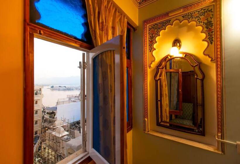 غرفة قياسية, Hostel Mantra