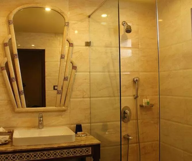 プレミアムルーム, Jüsta Rajputana Resort & Convention Centre, Udaipur