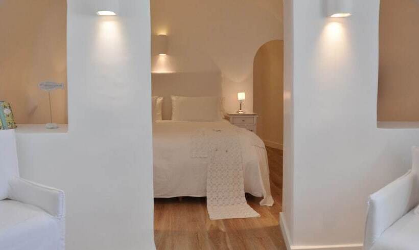 سوییت سوپریور, Katikies Santorini   The Leading Hotels Of The World
