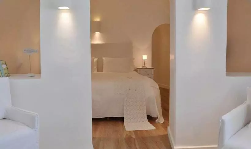 سوییت سوپریور, Katikies Santorini   The Leading Hotels Of The World