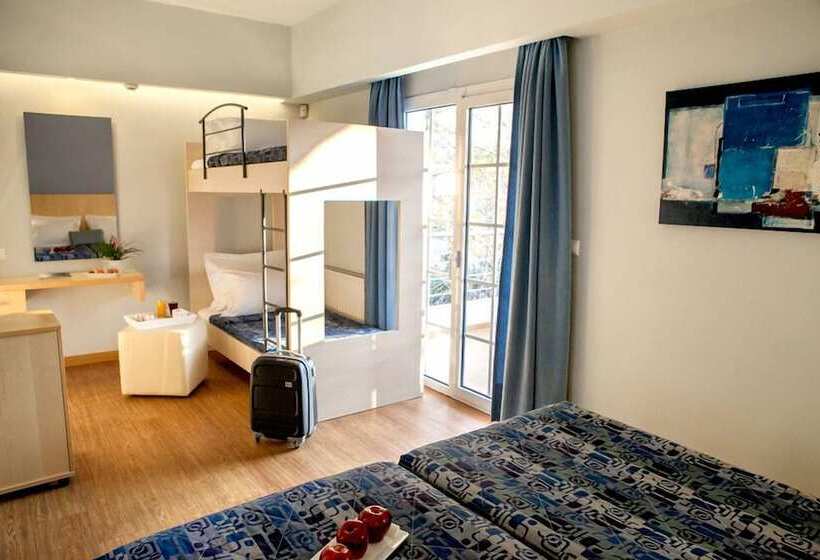 חדר משפחתי, Kronos