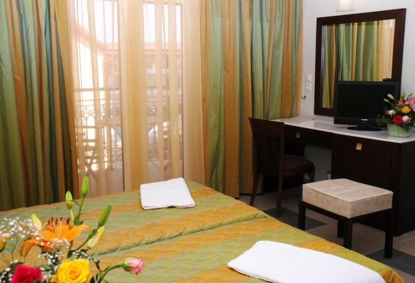 اتاق استاندارد سه نفره, Majestic Hotel & Spa