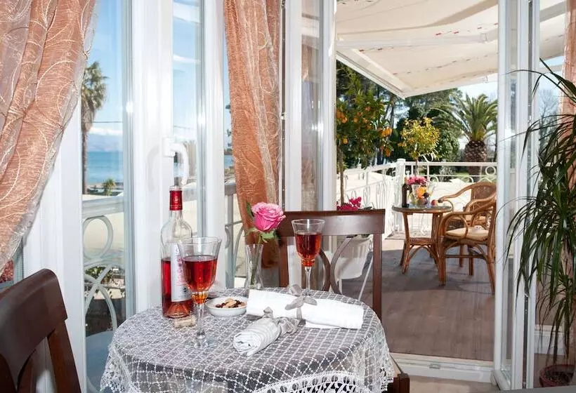 オーシャンビュージュニアスイート, Molfetta Beach