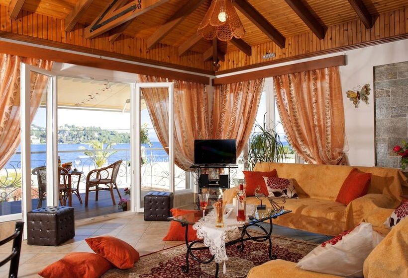 Полулюкс Вид на Море, Molfetta Beach