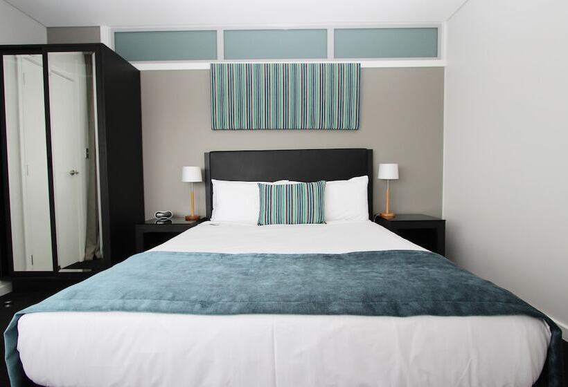 Семейные Апартаменты 3 Спальни, Nesuto Stadium