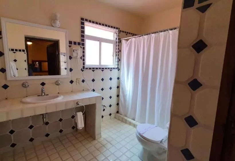 اتاق سوپریور چهار تخته, Posada Santa Fe