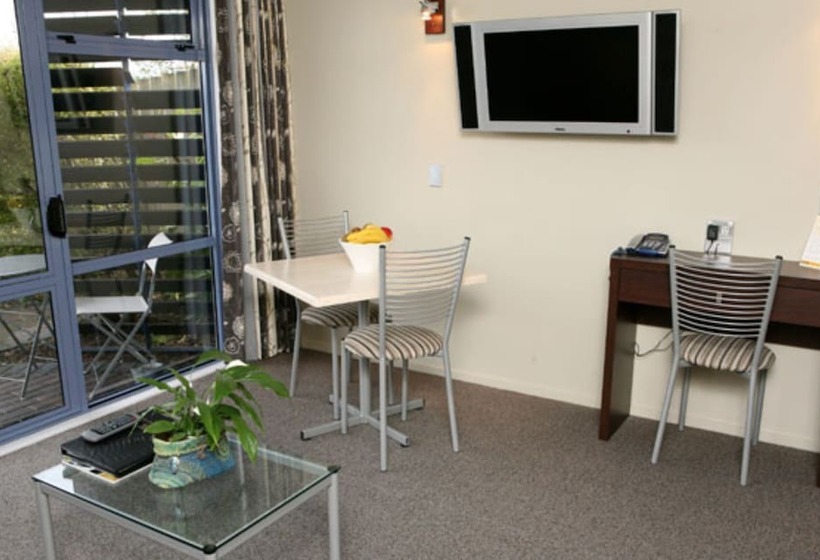 套房, Sails On The Lake