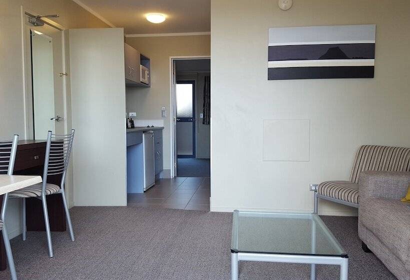 套房, Sails On The Lake